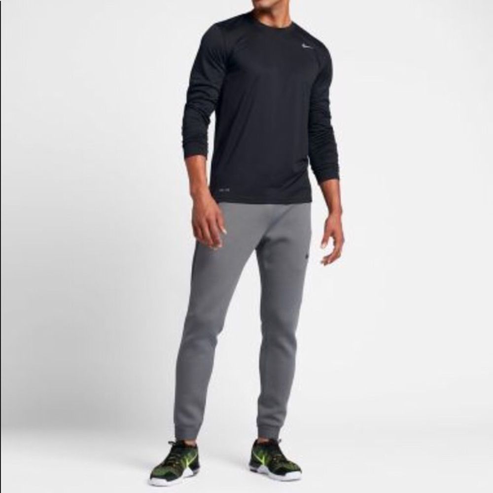 NWOT Nike Dri Fit Long Sleeve Tee